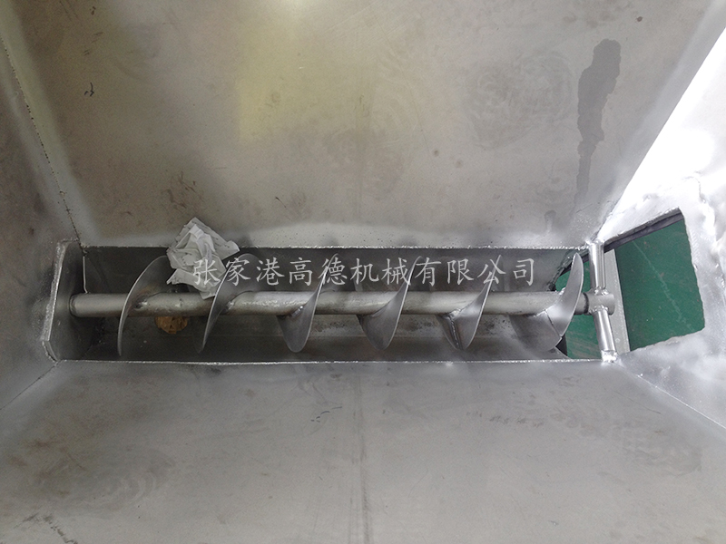 帶推料上料機(jī)的推料螺桿.JPG